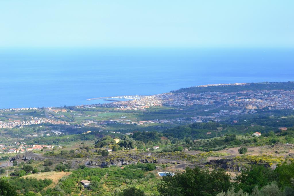 Villa Seacily Etna House Piedimonte Etneo Zimmer foto
